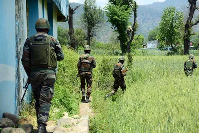 5 soldiers abducted in kashmir in 7 years