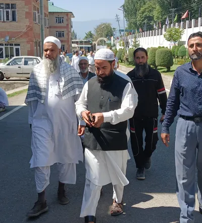 ex jama’at leader hafiz sikander files nomination in bandipora with gps tracker on ankle