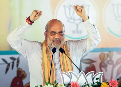 borders peaceful as pak fears pm modi  amit shah in j k