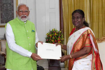 pm modi tenders resignation to president murmu ahead of next government formation