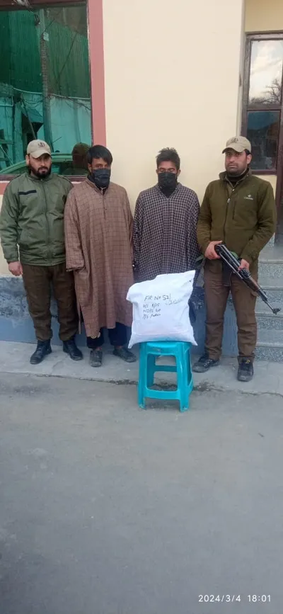 4 drug peddlers arrested in separate incidents in kashmir