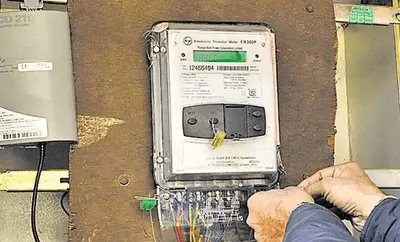 kpdcl replaces over 4000 burnt smart meters