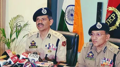 dgp felicitates awardees of j k police