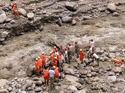 himachal  over 100 roads closed after rains  met warns of flash flood in 8 districts