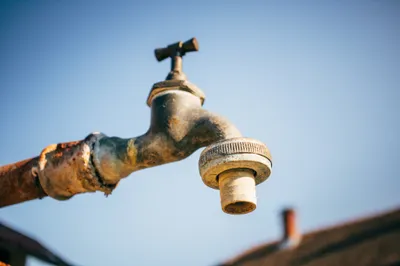 water scarcity evokes protest in sopore