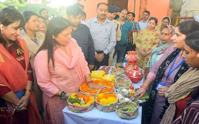 public outreach programme   union minister inaugurates women’s shgs exhibition