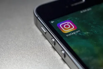 instagram expands carousel feature to 20 frames