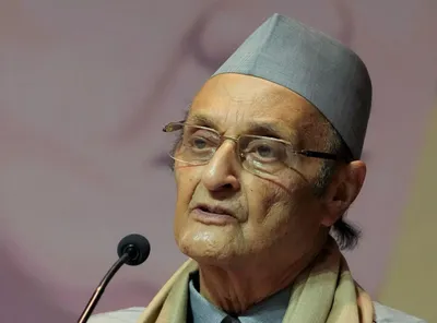 bridging kashmir jammu divide a tough task  karan singh