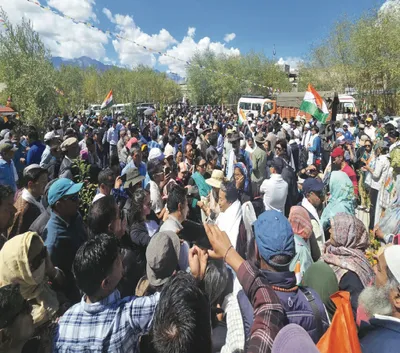 ‘padyatra’ by apex body starts from leh