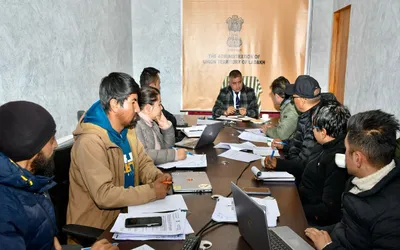 setting up of electronics manufacturing cluster in ladakh   administrative secretary it amit sharma decides way forward