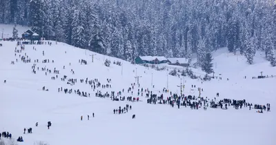 gulmarg’s affarwat receives season s first snowfall  rains lash j k parts