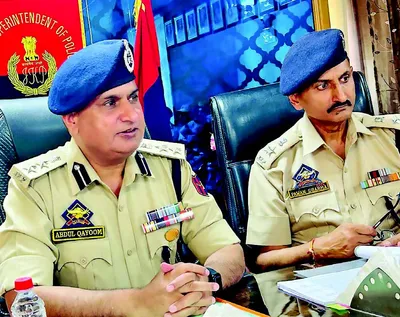 ssp kishtwar holds security  crime review meet