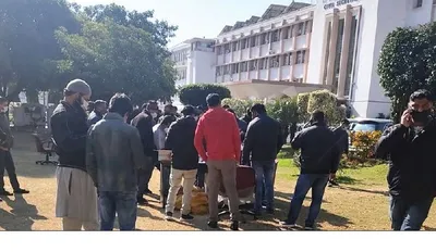 it’s still business as usual in civil secretariat amid surging covid cases