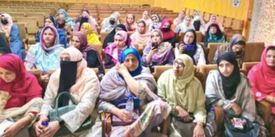 female polling staff imparted training in kupwara