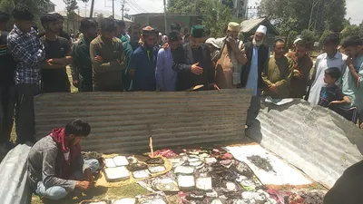 apni party leader farooq renzushah talks to media after shrine damaged in fire in srinagar