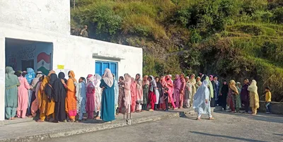 j k polls  kashmiri pandits cast vote in 2nd phase  hopeful of return to their homeland