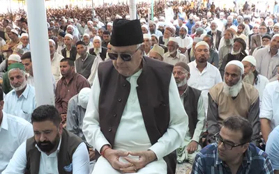 dr farooq offers friday congregational prayers at dargah hazratbal