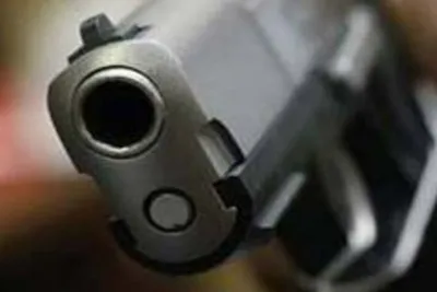 cop shot at in srinagar locality  hospitalised