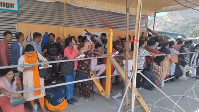 enthusiasm visible in amarnath yatris during pilgrimage to holy cave