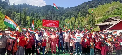 army holds tiranga rally at loc in uri amid ceasefire
