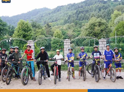 kashmir harvard students dominate inter school zonal cycling races