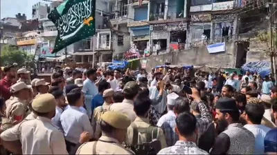 protest in rajouri against yati narsinghanand for hate speech