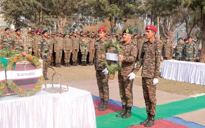 nowshera loc explosion   army pays tributes to soldier wreath laying ceremony held at rajouri