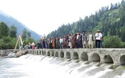 army’s independence day gift   115 feet bridge dedicated to machil residents