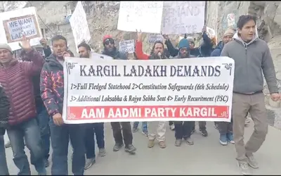 kargil observes bandh  protest rally in leh on kda  lab call