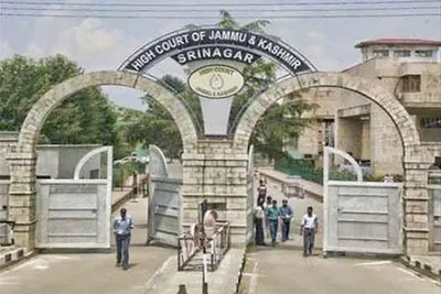 j k high court quashes detention under psa of pulwama man