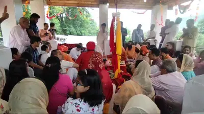 chari mubarak reaches pahalgam for special puja