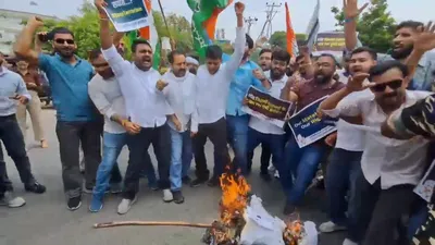 youth congress activists protest in jammu
