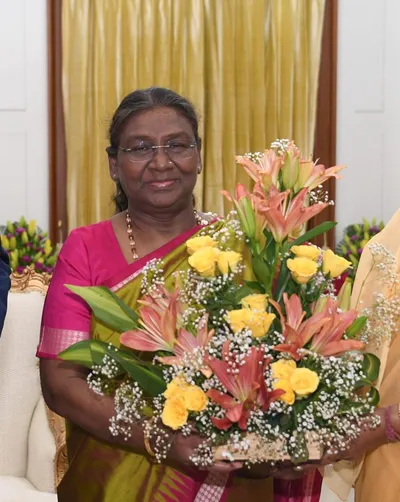 pm modi  amit shah  other bjp leaders extend wishes to president murmu on her 66th birthday