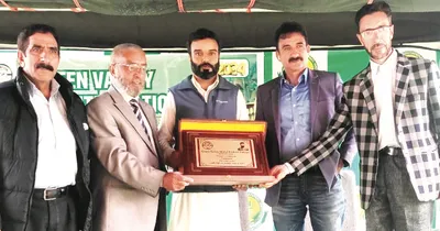 aga ruhulla inaugurates gvmun 2024 at srinagar school