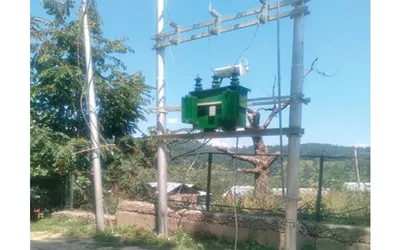 protest held in kupwara area over damaged transformer